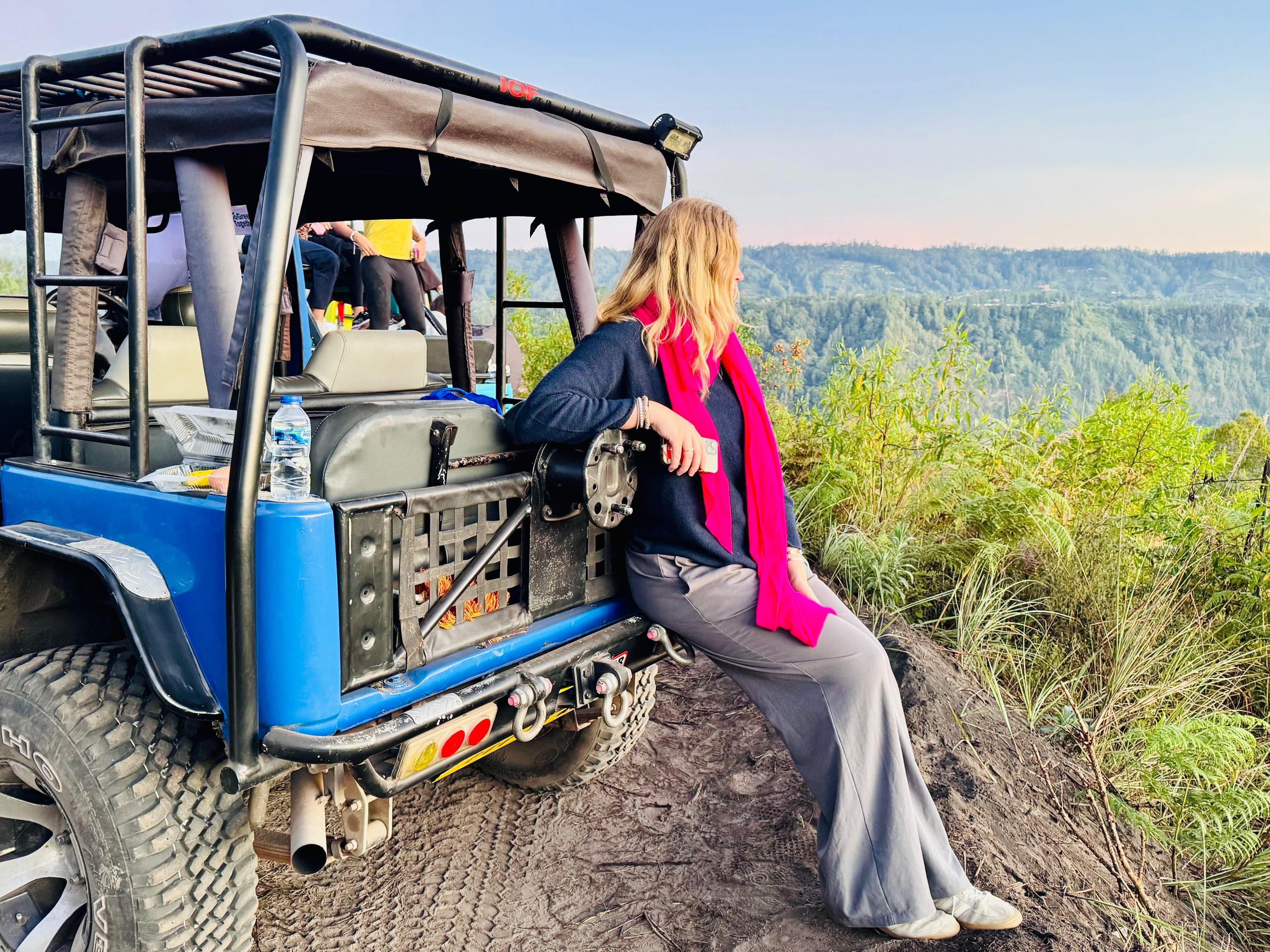 Quad Bike + Breakfast with Orangutan + Visit Zoo